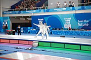 Deutsch: Fechten bei den Olympischen Jugend-Sommerspielen 2018: Tag 1, 7. Oktober 2018, Jungen, Säbel, Finale - Krisztián Rabb (HUN) - Hyun Jun (KOR) (USA) 15:13 English: Fencing at the 2018 Summer Youth Olympics at 7 October 2018 – Boys' sabre Gold medal match – Krisztián Rabb (HUN) Vs Hyun Jun (KOR) (USA) 15:13