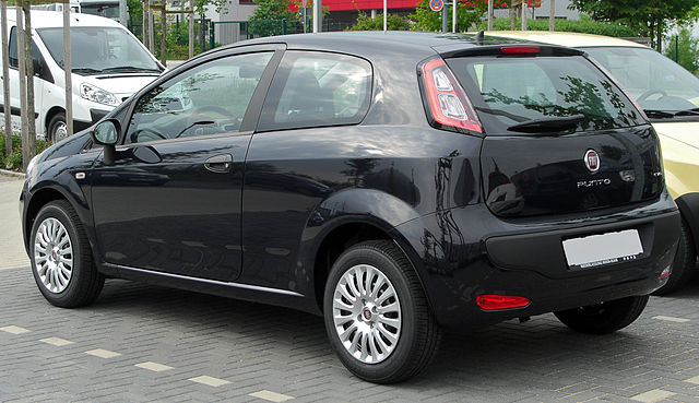 File:Fiat Punto Evo rear 20100515.jpg - Wikimedia Commons