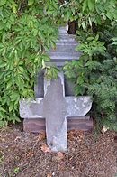 Frankfurt, main cemetery, grave D 9 by Heyden.JPG