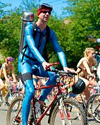 Fremont Solstice Cyclists 2013 22.jpg