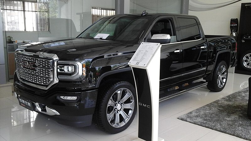 File:GMC Sierra III Crew Cab Denali facelift China 2016-04-19.jpg