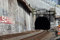 Veliki sjeverni tunel - Sjeverni portal.jpg