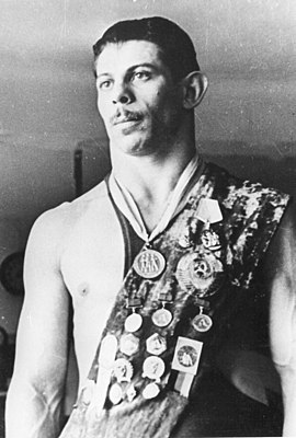 Григорий Гамарник первый чемпион мира по классической борьбе среди украинских борцов.