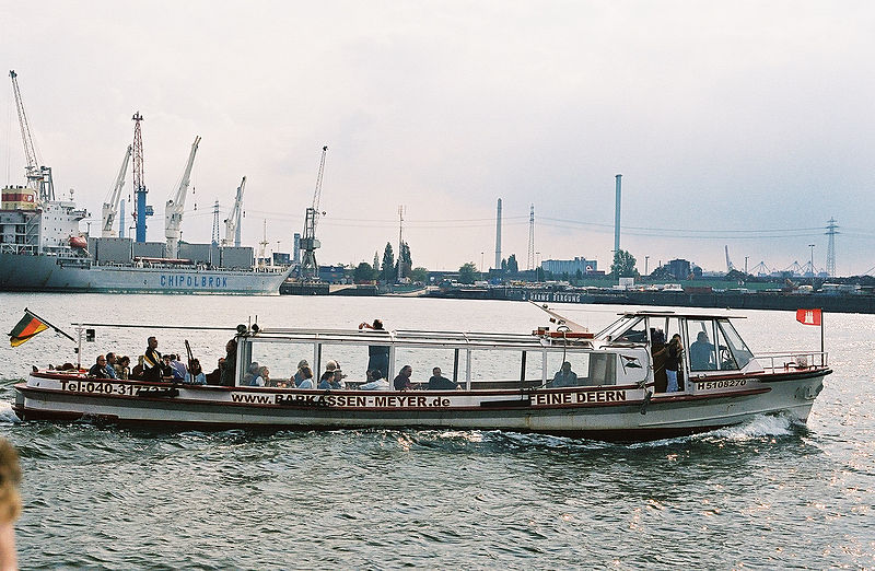 File:Hamburg Harbour Tour.jpg