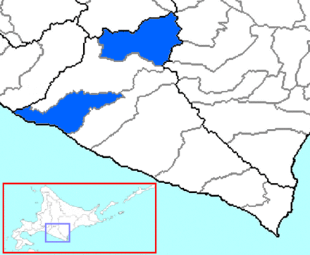 Hidaka ward (north) and Monbetsu ward (south), with Biratori town in between the two.