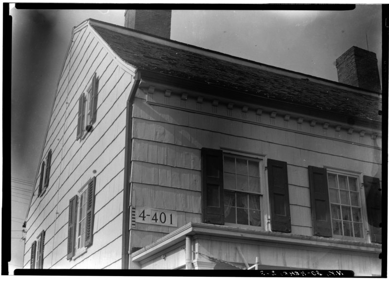 File:Historic American Buildings Survey, E.P. MacFarland, Photographer April 3, 1934, DETAIL OF CORNICE (SOUTH ELEVATION). - St. George's Rectory, Prospect and Greenwich Streets, HABS NY,30-HEMP,2-3.tif