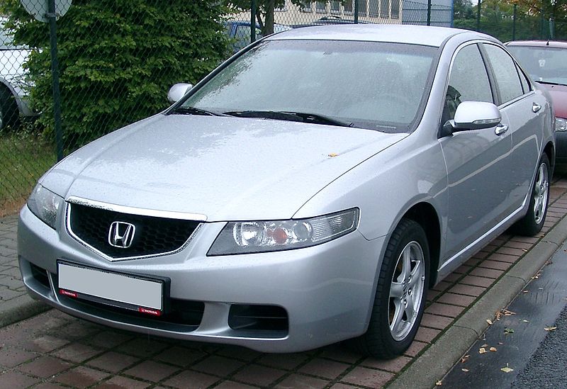 800px-Honda_Accord_front_20070928.jpg