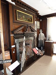 A fireplace Inside Farnham Museum (4) - geograph.org.uk - 1996426.jpg