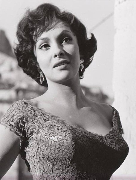 Lollobrigida in a publicity photo, early 1960s