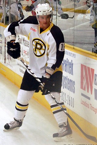 <span class="mw-page-title-main">Jeff LoVecchio</span> American ice hockey player