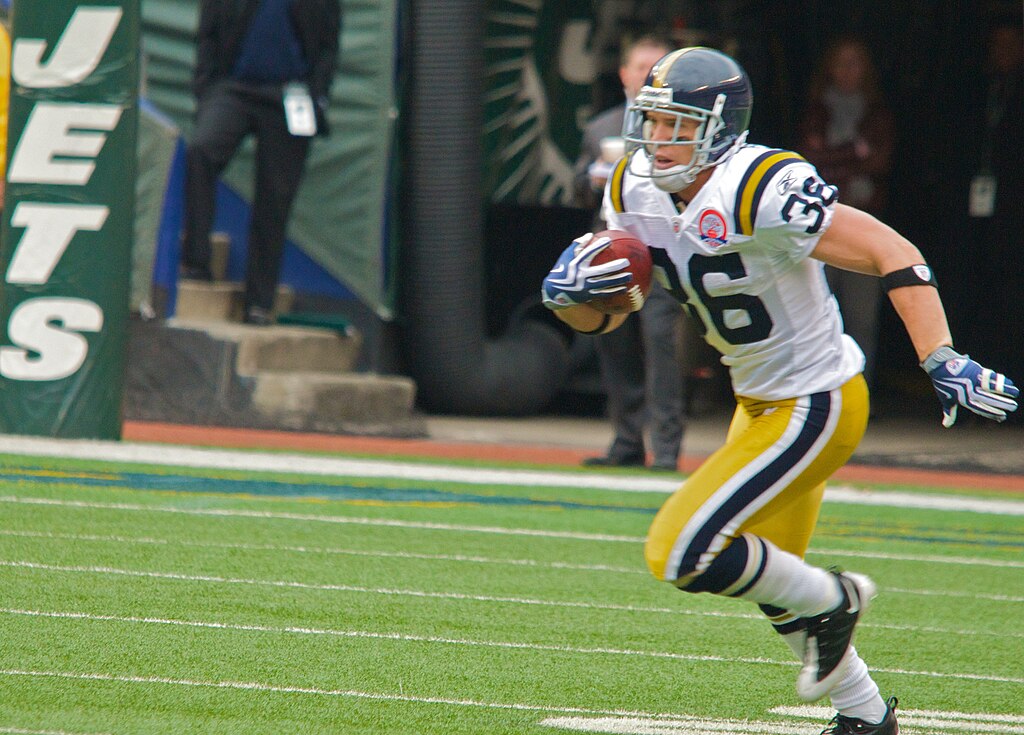 Jim Leonhard return Jets-Dolphin game, Nov 2009 - 011