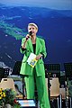 Deutsch: Kristina Sprenger als Moderatorin beim Landhausfest 2022 in St. Pölten anlässlich 100 Jahre Niederösterreich