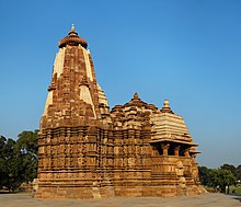 Khajuraho'daki Devi Jagdambi tapınağı