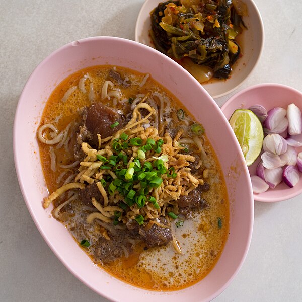 File:Khao soi nuea Fueng Fah.jpg