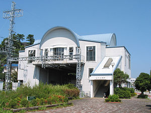 Kintetsu Nakanogo station.jpg