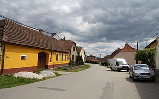 <span class="mw-page-title-main">Kladruby (Strakonice District)</span> Municipality in South Bohemian, Czech Republic