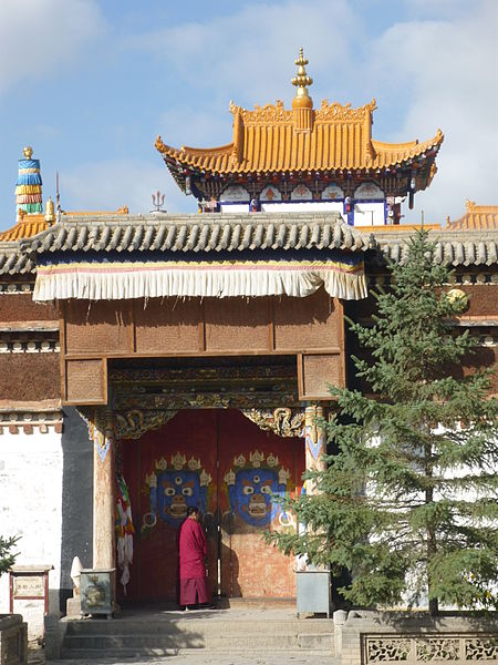 File:Labrang-Gisela-Brantl-23.JPG