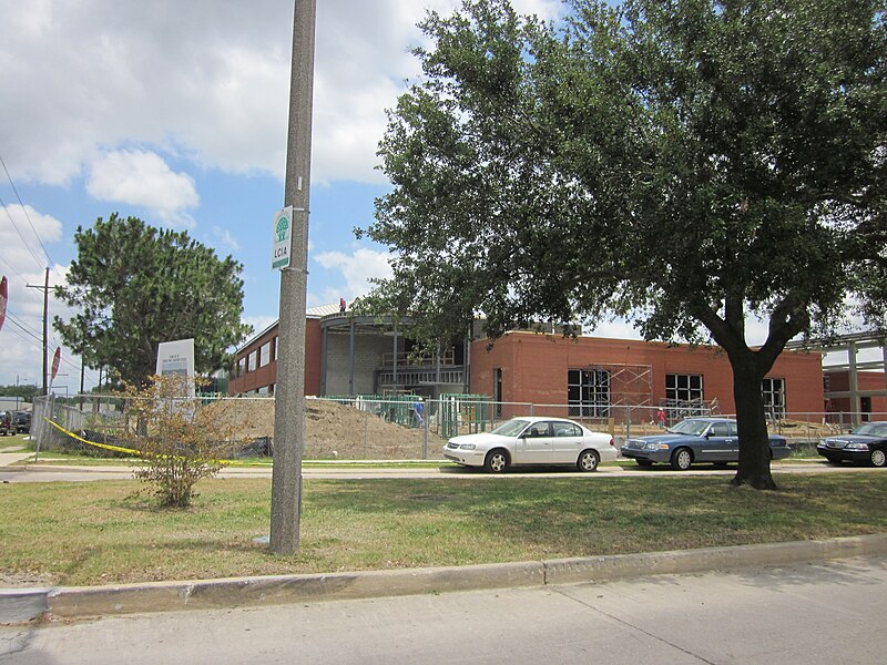 File:Lakeview NOLA School Construction May 2011 1.JPG