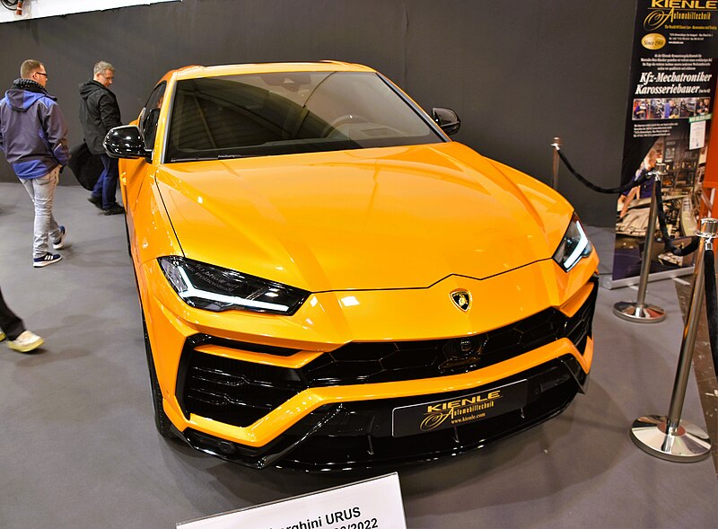 File:Lamborghini Urus (2022) (52866218721).jpg