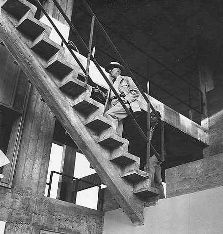 Doshi with Le Corbusier at the unfinished Shodhan House, c. 1955.
