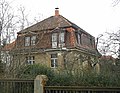 Country house with enclosure