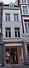 Winkel-woonhuis met voorgevel met kenmerken van art deco