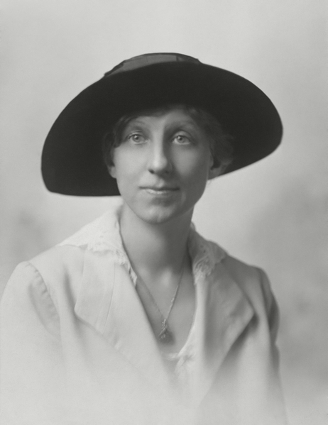 File:Mabel Vernon, c. 1917, by Edmonston, Washington, D.C..png