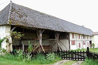 <span class="mw-page-title-main">Les Églisottes-et-Chalaures</span> Commune in Nouvelle-Aquitaine, France