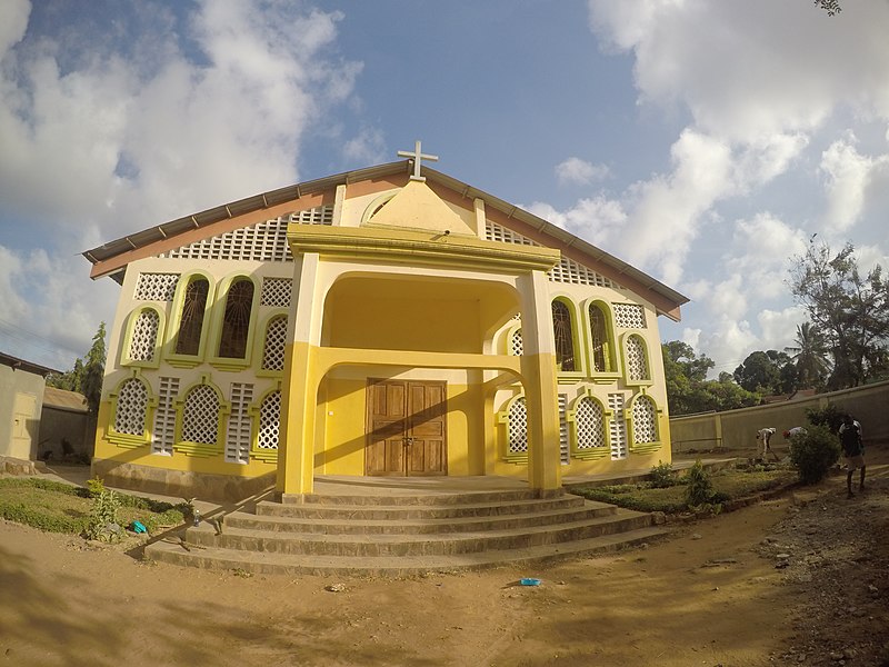 File:Malindui - St. Francis Xavier Church Kisumo Ndogo - panoramio.jpg