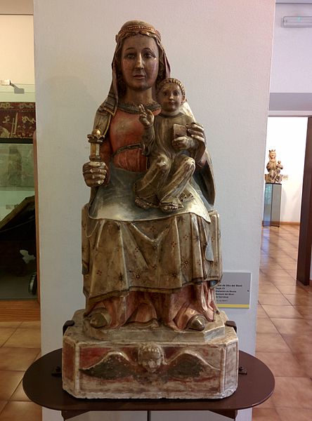 File:Mare de Déu del Mont. Imatge original al Museu Diocesà de Girona.jpg