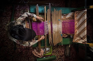 Proses Pembuatan Kain Songket Palembang