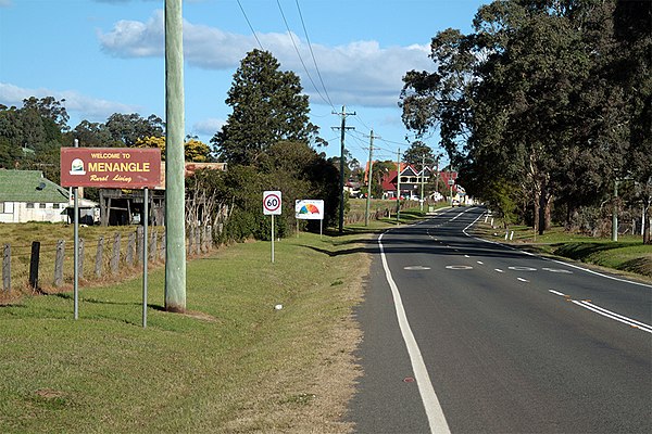 Entrance to Menangle village