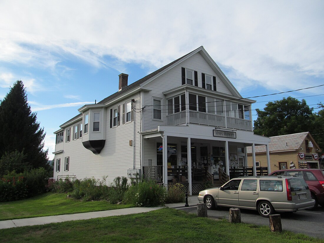 File:Mim's Market, Northfield MA.jpg