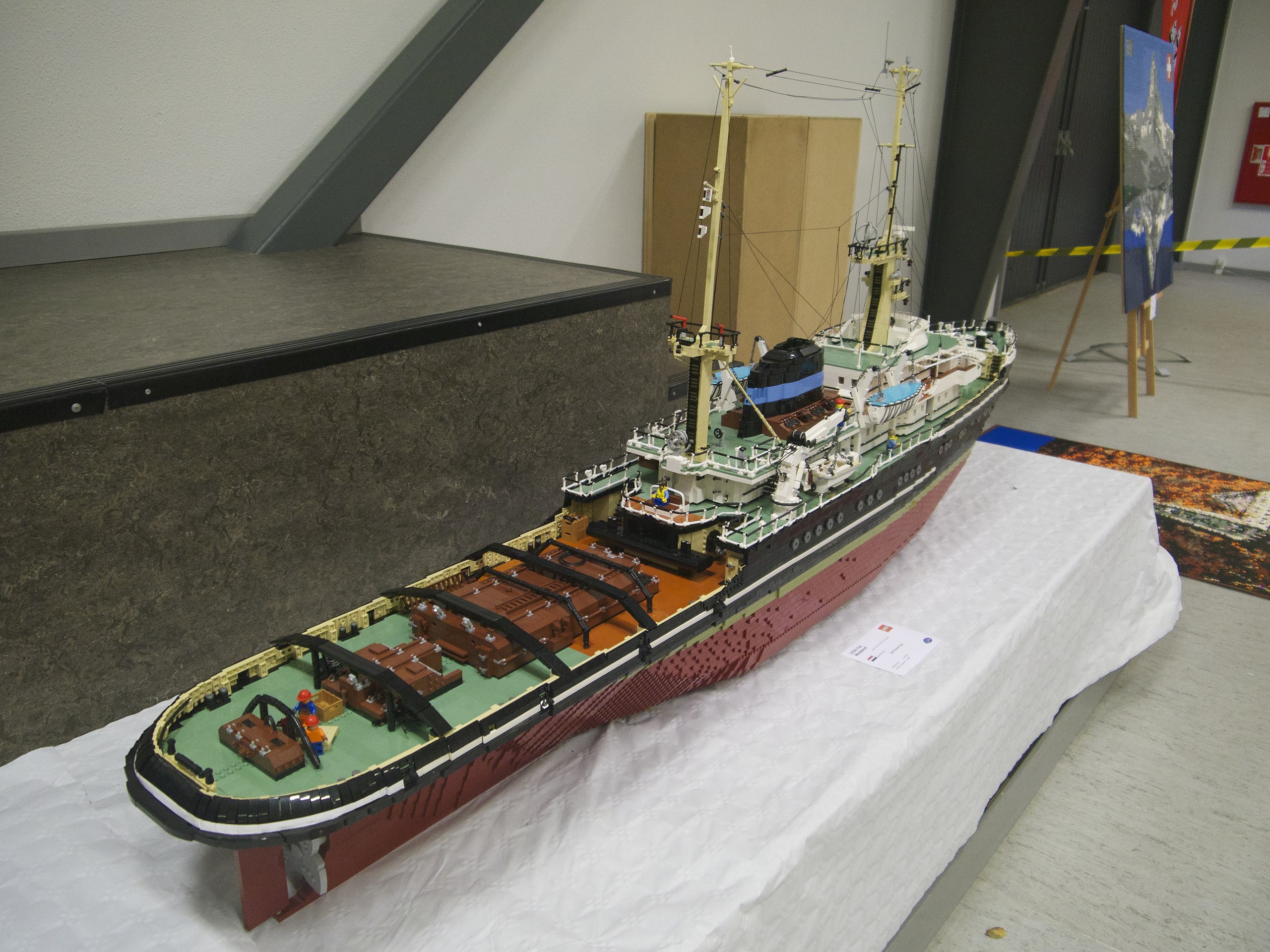 File:Model of Smit Zwarte Zee ship - LEGO - Skærbæk, Southern Jutland, - Oct. 2014 - (2).jpg - Wikimedia Commons