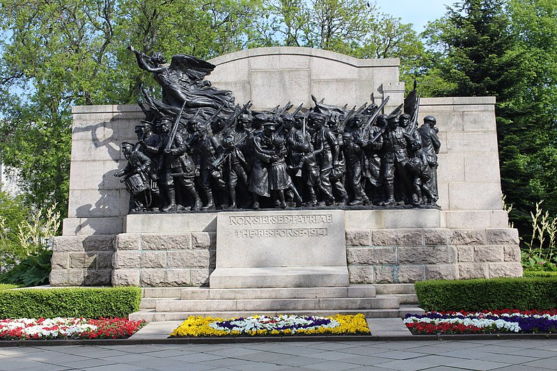 File:Monument Response Newcastle Tyne 1.jpg