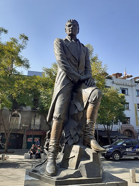 File:Monumento a Alexander Von Humboldt, Alameda Central, Ciudad de México.jpg