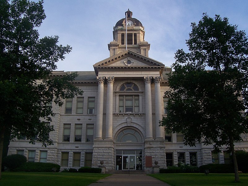 File:Muscatine Court House.JPG