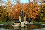 Skulptur i parken.