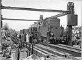 NS 6307 Tijdens de beproeving van de hulpspoorbrug over de Vaartsche Rijn (02-11-1936)