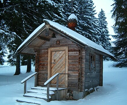 A small chapel, tsasouna, built in the traditional Karelian style at the New Valamo Monastery.