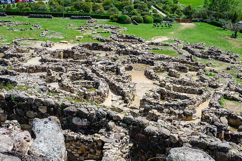 File:Nuraghe Su Nuraxi - Barumini - Sardinia - Italy - 22.jpg