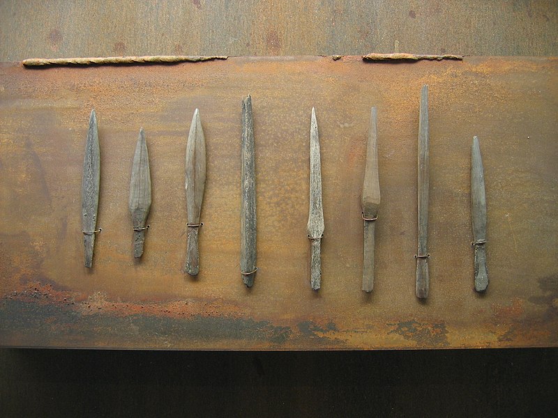 File:Nydam bone arrowheads.jpg