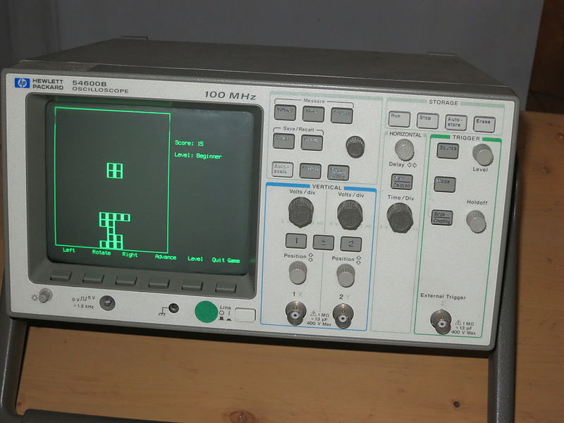 File:Ocilloscope Tetris.jpg