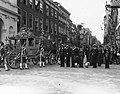 Miniatuur voor Bestand:Opening Staten Generaal. Met Marinepersoneel, Bestanddeelnr 903-0143.jpg