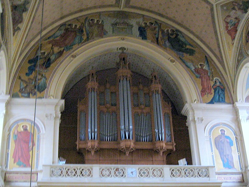 File:Organ of Sainte-Trinité Paris.jpg