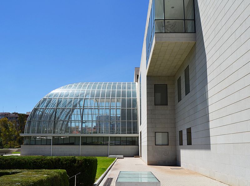 File:Palau de la Música de València, lateral.JPG