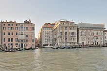 Palazzi Barozzi Emo Treves de Bonfili Bauer Palazzo e Ca' Giustinian-Morosini Canal Grande Venezia.jpg