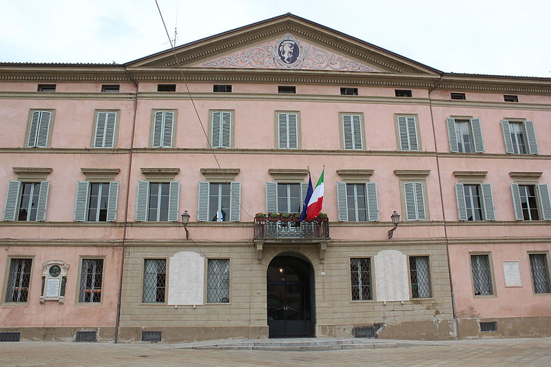 File:Palazzo del municipio di Castel san Pietro.JPG