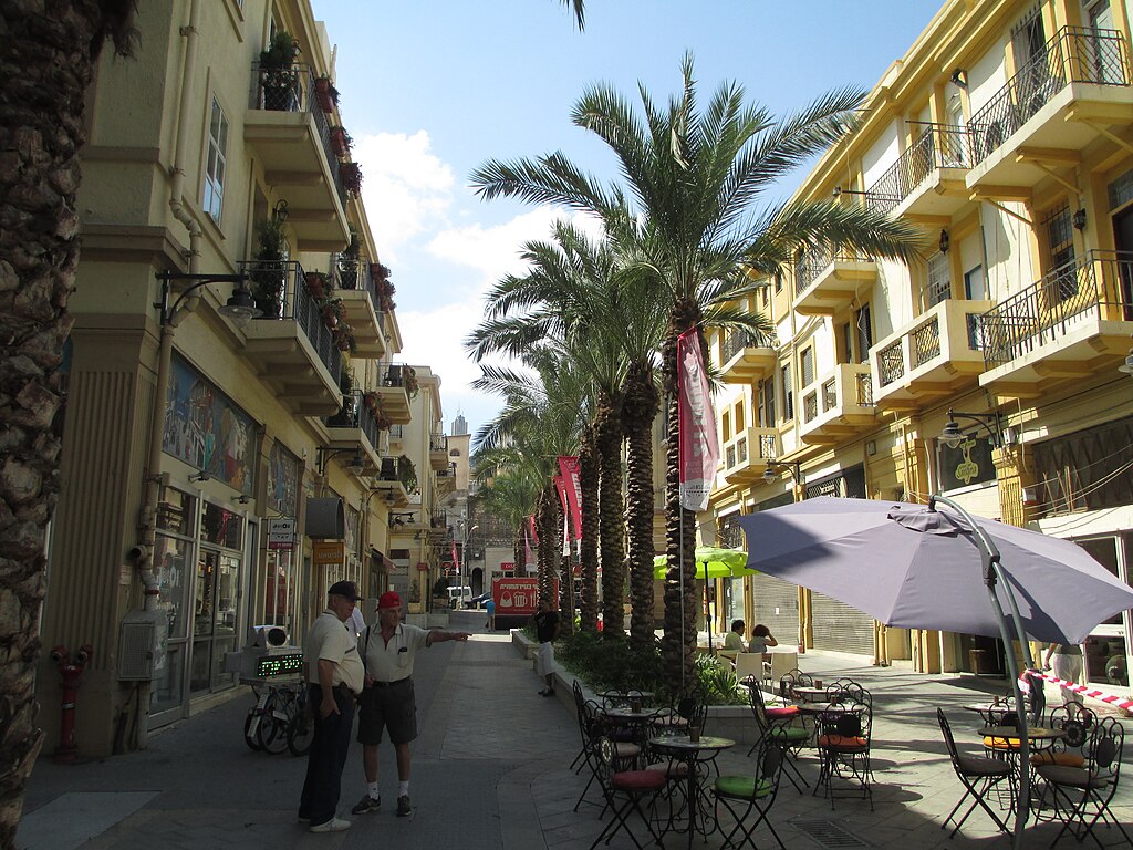 File:PikiWiki Israel 33085 Downtown Haifa.JPG - Wikimedia Commons