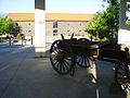 Il cortile del kibbutz.